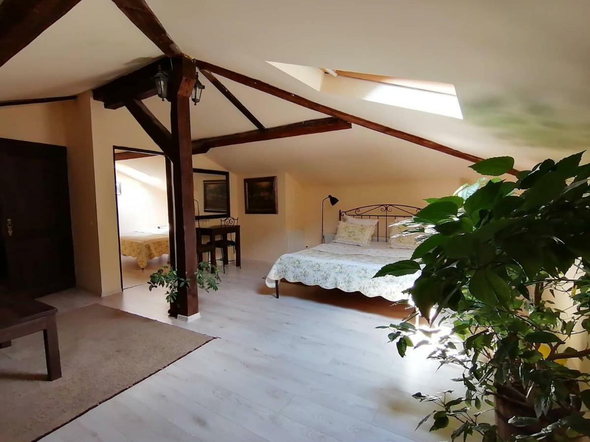 Guest House Verbena อาพริลซี ภายนอก รูปภาพ