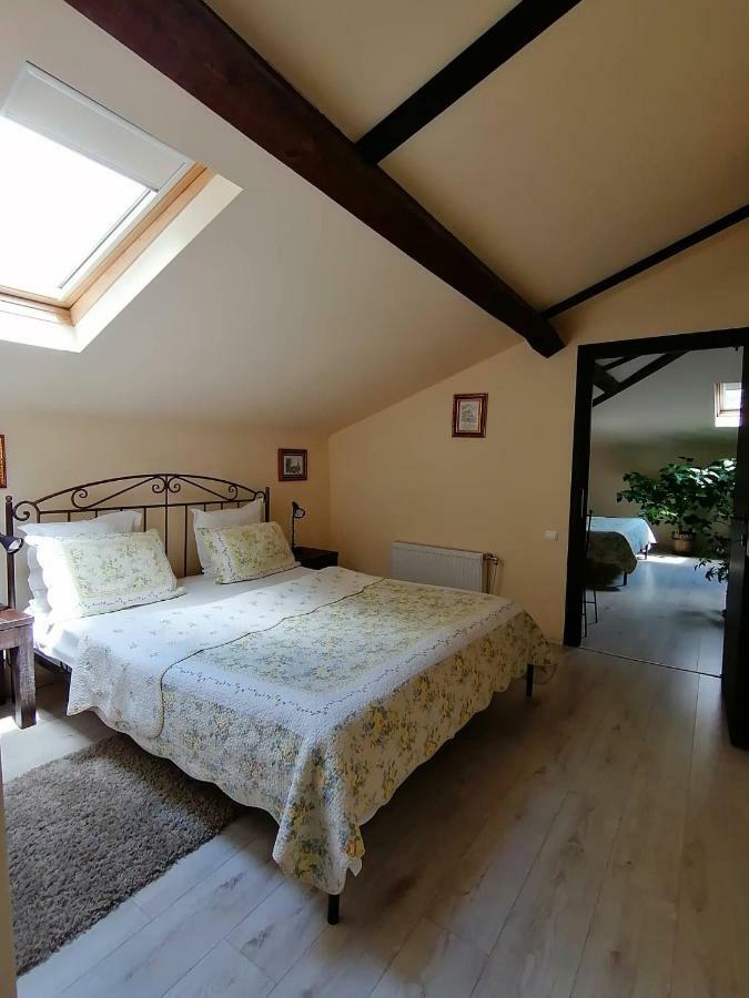 Guest House Verbena อาพริลซี ภายนอก รูปภาพ